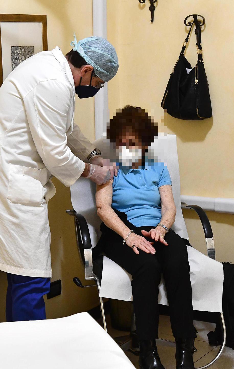 Vaccini, il calendario della Assl di Sassari per le persone vulnerabili e con gravi disabilità 