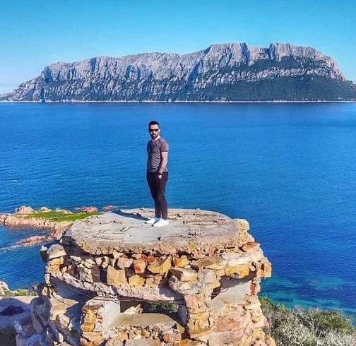 Capo Ceraso boom: tutti a farsi un selfie anche in zona rossa 