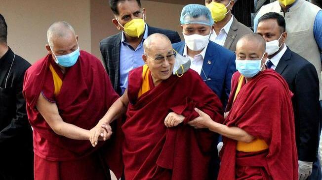 Buddisti: Dalai Lama, riscaldamento globale grave problema