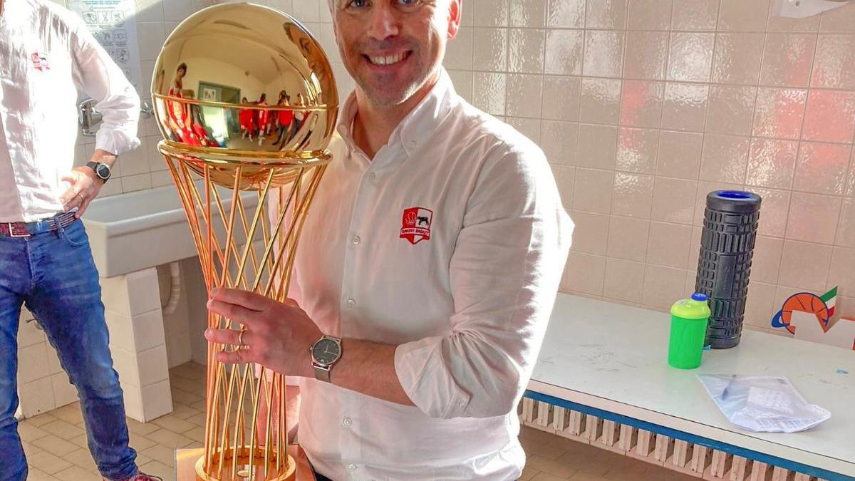 Suona la prima Campanella, il coach livornese trionfa in Coppa Italia: «Gioia dedicata a mio padre»
