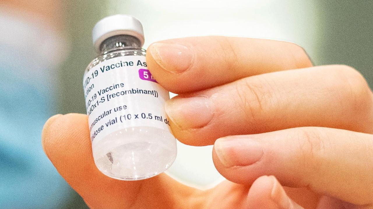 La Nuova in edicola giovedì 8, vaccini ancora in ritardo nell'isola e crescono i contagi