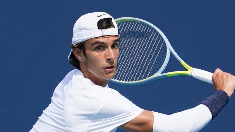 Musetti è un martello: 6-0 6-1 su Novak Ok anche Cecchinato sulla terra di Cagliari