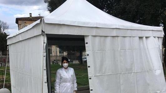 Ecco i gazebo alla Cavallerizza «Ora i tamponi, poi i vaccini»
