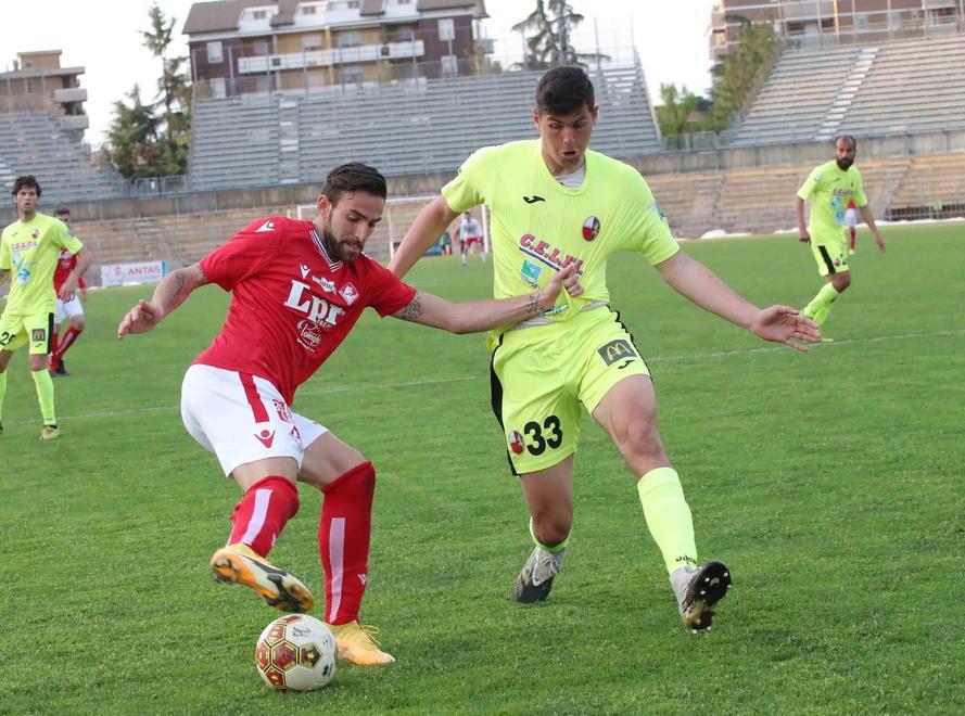 Lucchese, a quota 35 punti i playout sono una certezza 