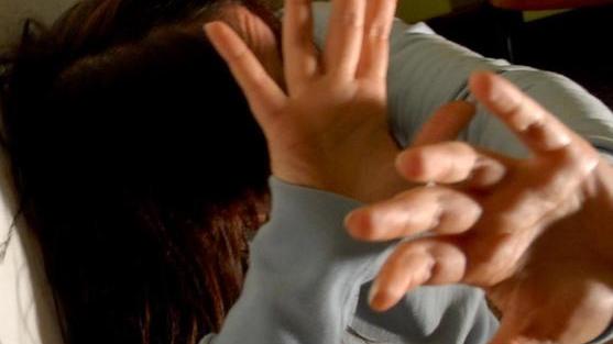 Il giudice caccia di casa due mariti violenti