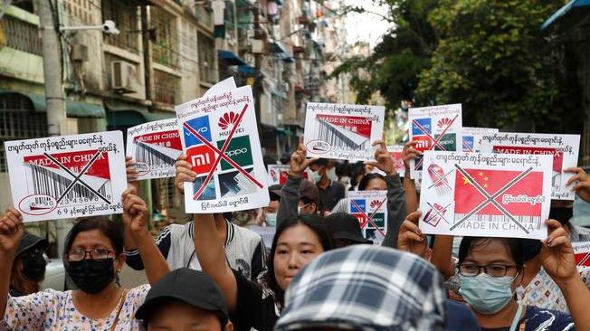 Birmania: bilancio vittime sfiora quota 600