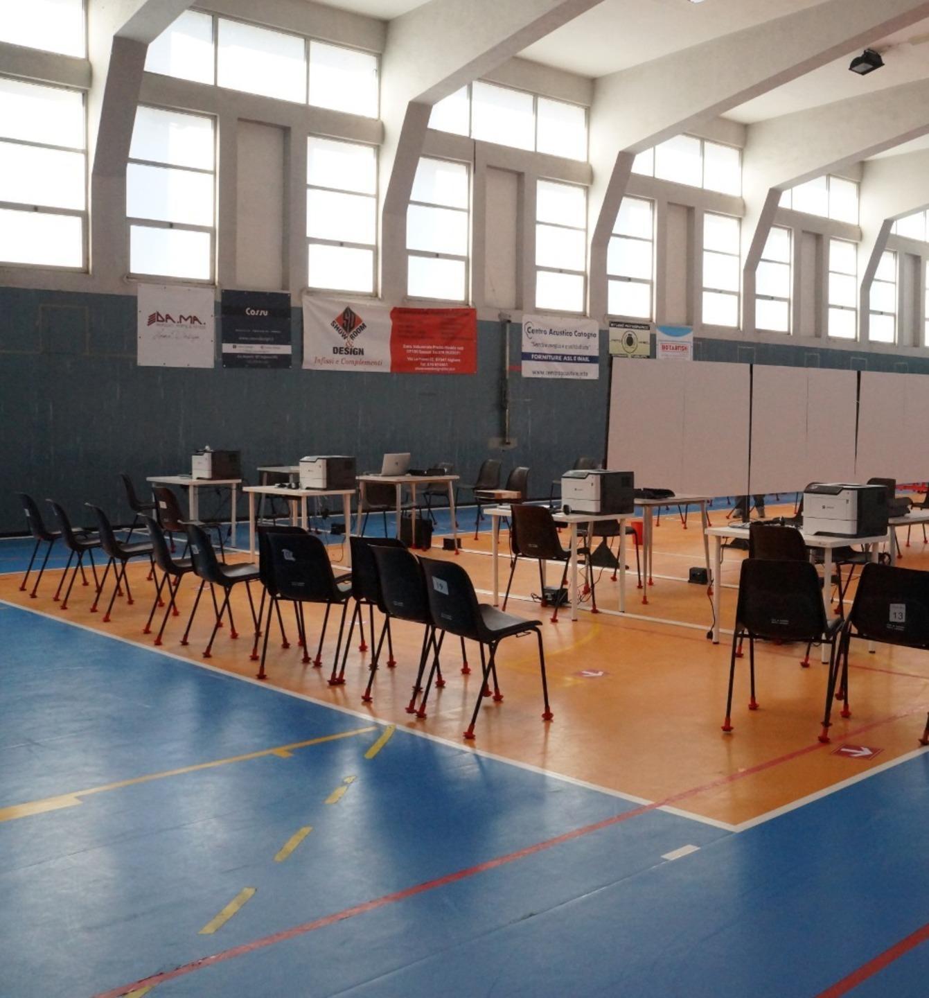 Anche oggi vaccini agli over 80 Prenotazioni per fragili e anziani 