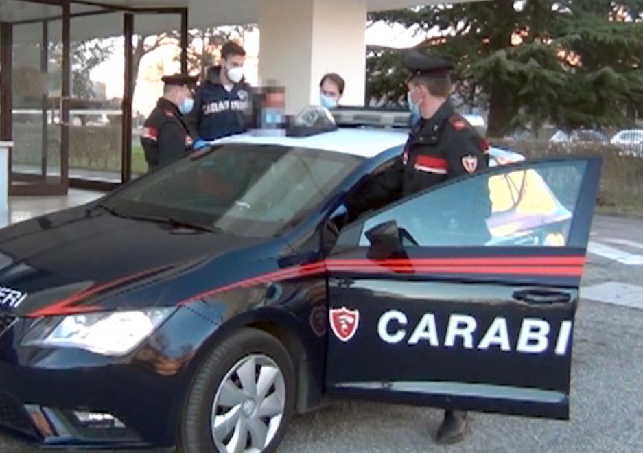 Ferrara, vendeva la ragazzina per incontri hard: la procura ordina indagini su altri casi 