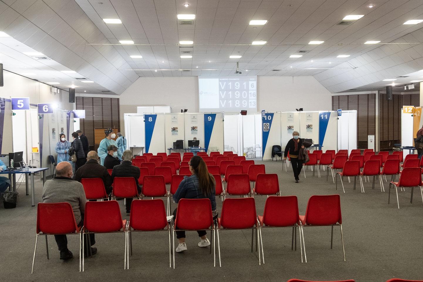 L'interno dell'hub di Cagliari (foto mario rosas)