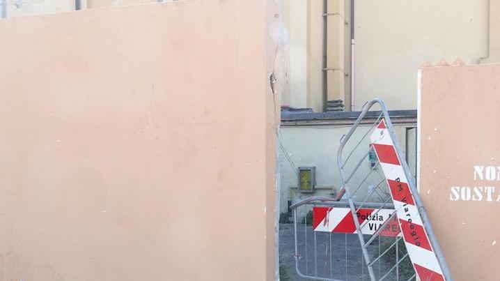 Politeama accessibile dal retro fin dentro il vano caldaia