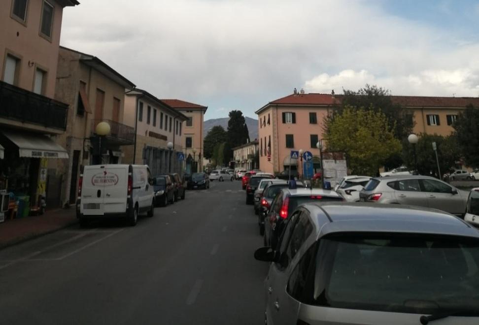 Cantiere sulla Romana e in via Piaggia arrivano subito le code