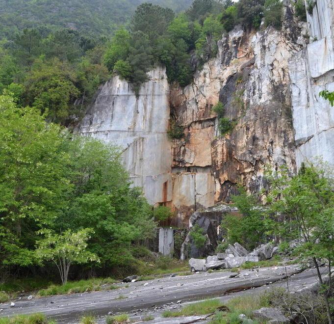 «Cava Pitone resti chiusa danneggia il paesaggio»