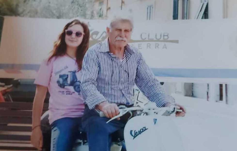 Mario e Valentina, nonno e nipote nella bolla Covid per l’ultima carezza 