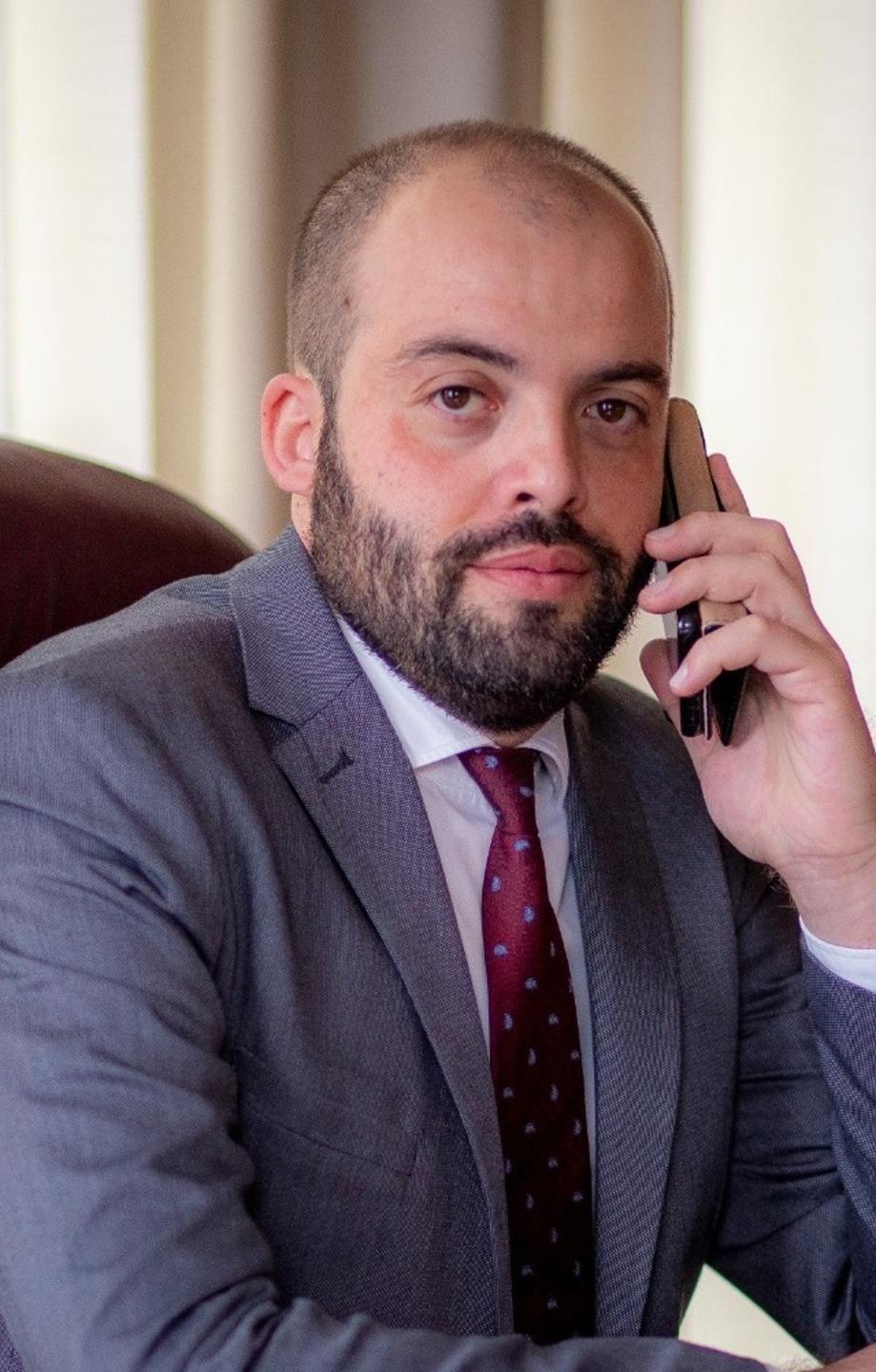 Coltivazioni di canapa, Manca interroga Cartabia 