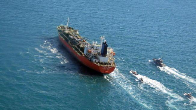 Iran: rilasciata petroliera sudcoreana sequestrata