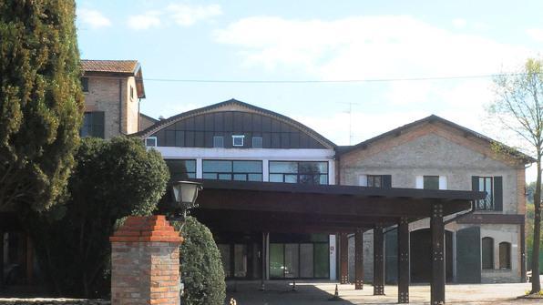 Castelvetro L’ex ristorante cambia volto: nasce un centro commerciale