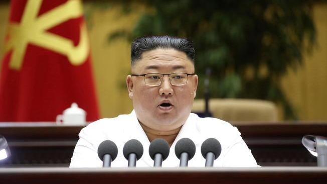 Corea Nord: Kim avverte popolazione, arriveranno tempi duri