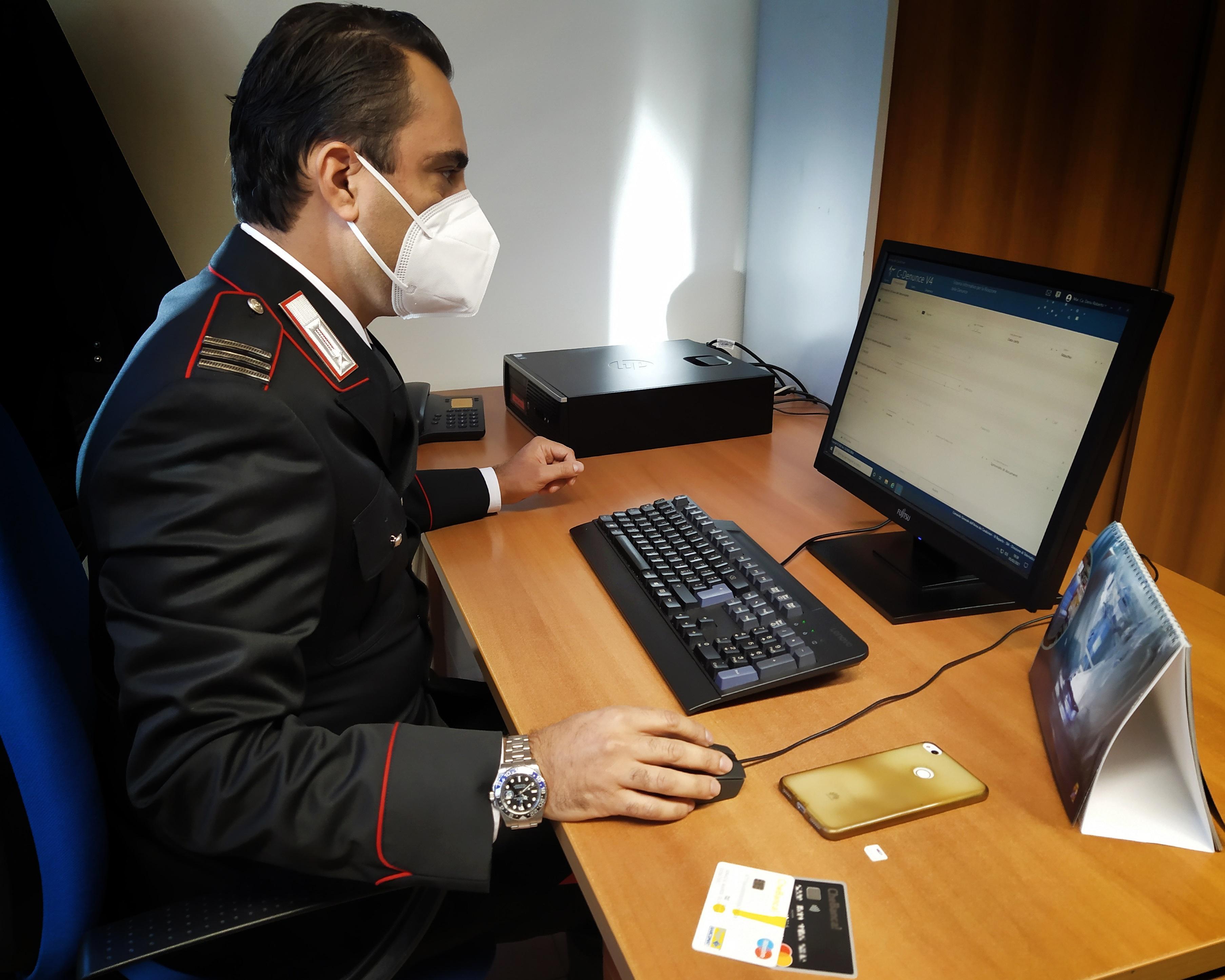 Bella francese induce un 21enne di Monserrato a spogliarsi via web e poi lo ricatta col complice