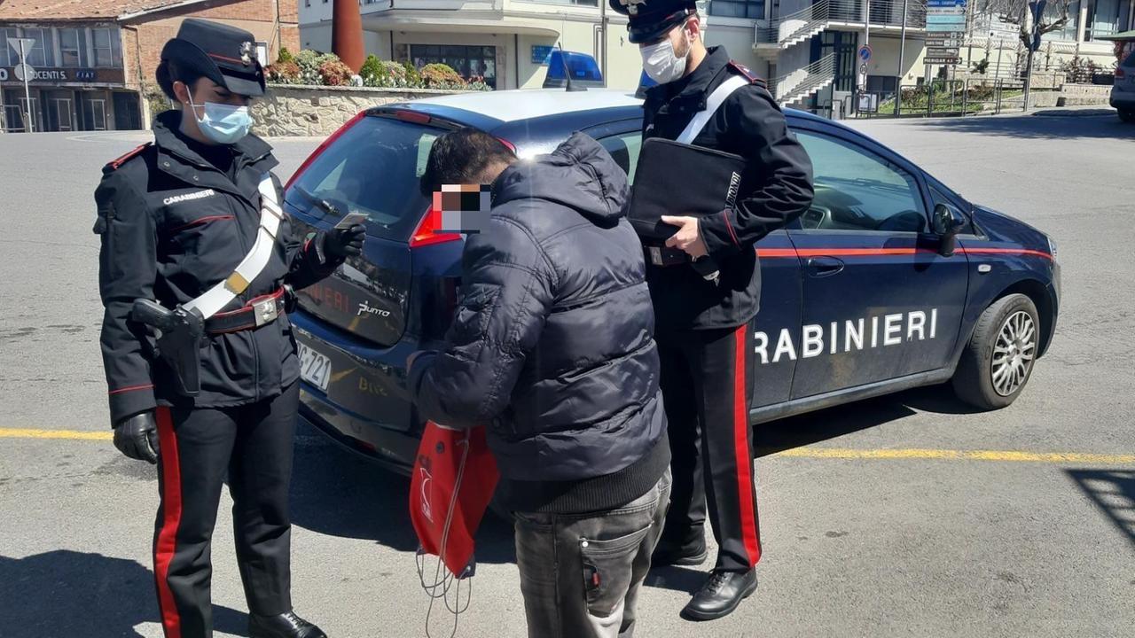 Permessi di soggiorno tramite false domande di emersione: tre denunce