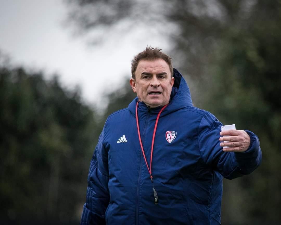L'allenatore del Cagliari Semplici