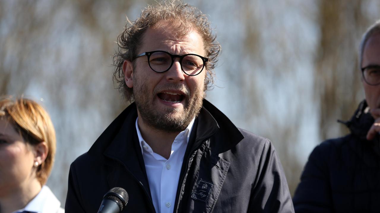Fondazione Open, l'ex ministro Luca Lotti indagato per corruzione