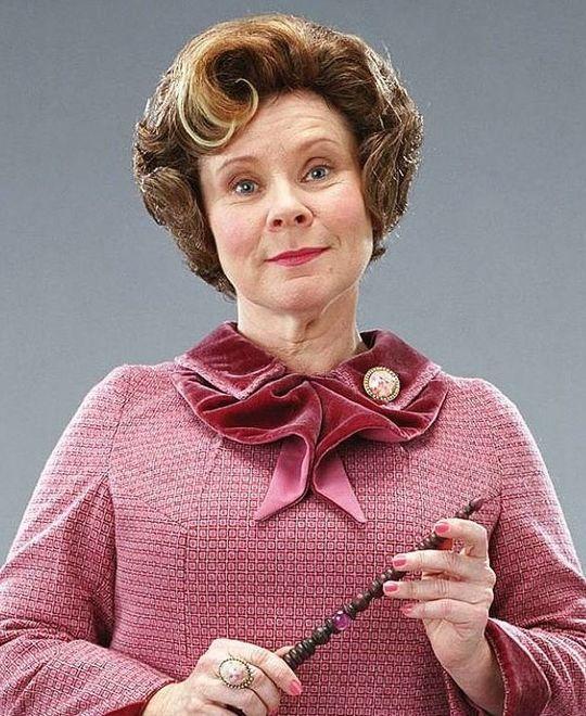 Scandali e intrighi a corte, nuovo cast per The Crown