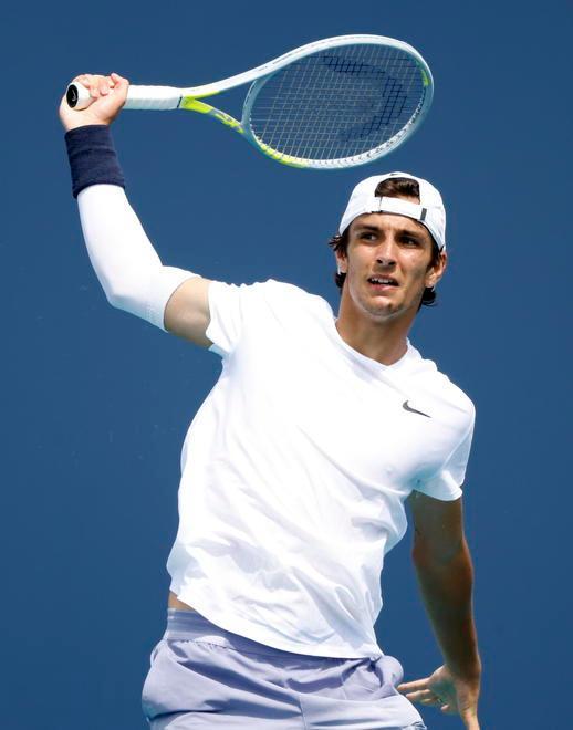 Il Roland Garros posticipato Musetti e Sonego avanzano a Cagliari, Mager e Fognini ko