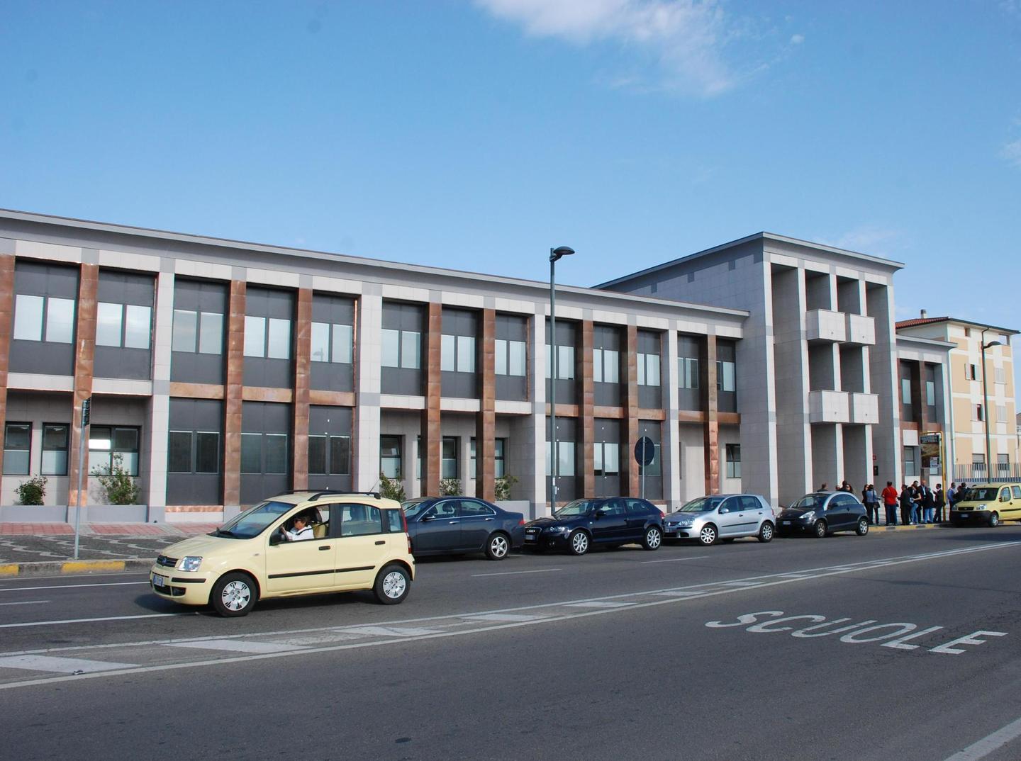 Due scuole da ristrutturare e mettere a norma 