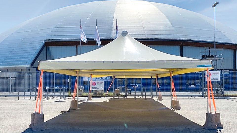 Palasport senza più vaccini: nel fine settimana dosi solo per i fragili