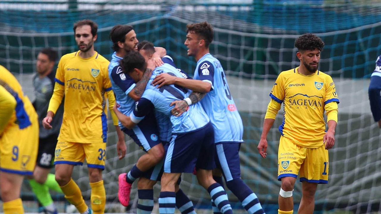 Alfinoleffe in festa per il terzo gol, grande la delusione degli azzurri