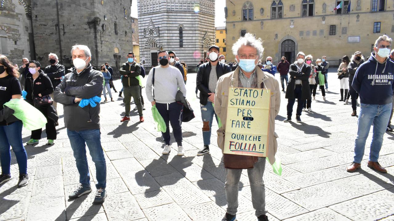 Il grido dei commercianti: stop alla Tari - Video