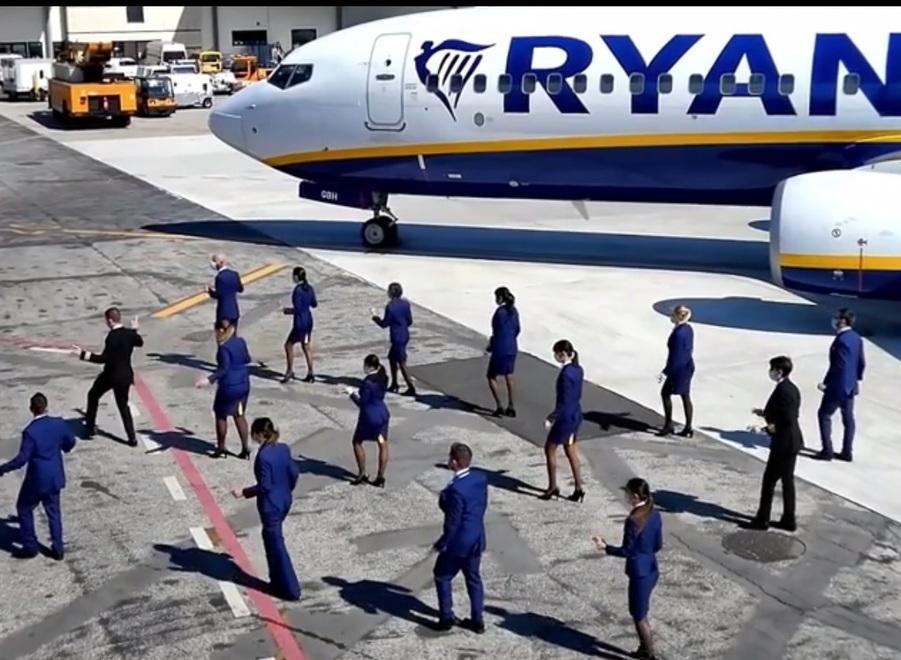 Ryanair fa promozione sulle note di Jerusalema: il video spopola sul web
