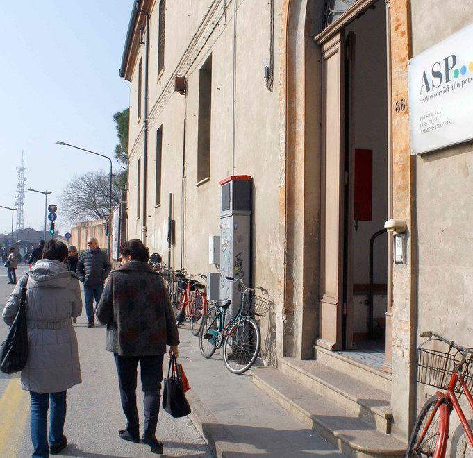 Figli allontanati da una madre «Va chiarito ruolo dei servizi» 