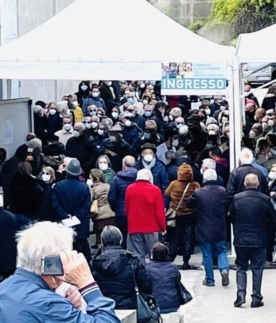 «Per gli anziani è una via crucis» 