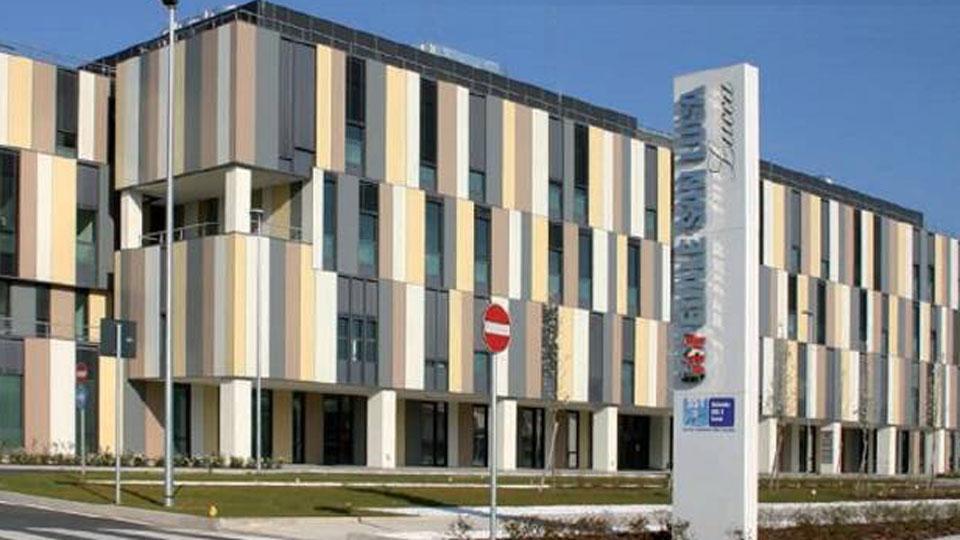 Coronavirus, deceduti altri quattro anziani. Scendono i ricoveri al San Luca 