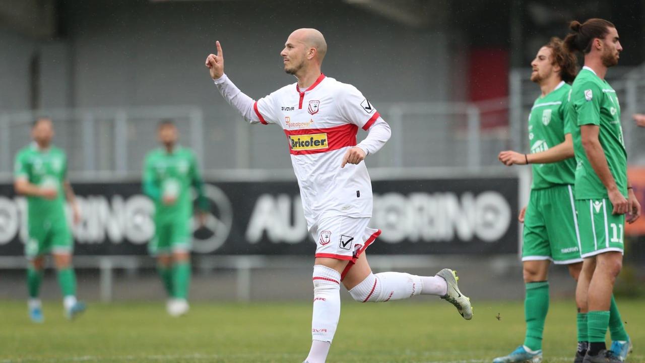 Il Carpi travolge il Matelica e vede la salvezza