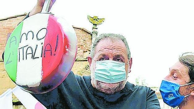 Lo chef Vissani durante le proteste dei ristoratori toscani a Roma