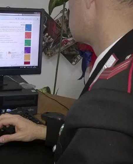 Porto Torres, la contattano sui social e poi le svuotano il conto 