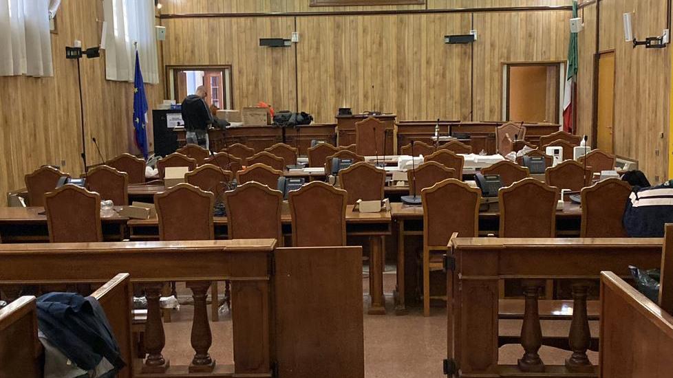 Mamma porta il figlio nella città d’origine. La denuncia del padre: non poteva farlo