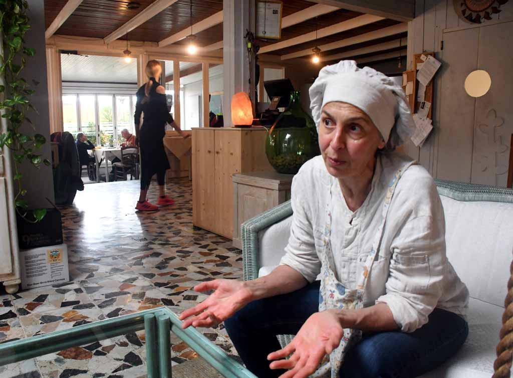 La titolare del ristorante