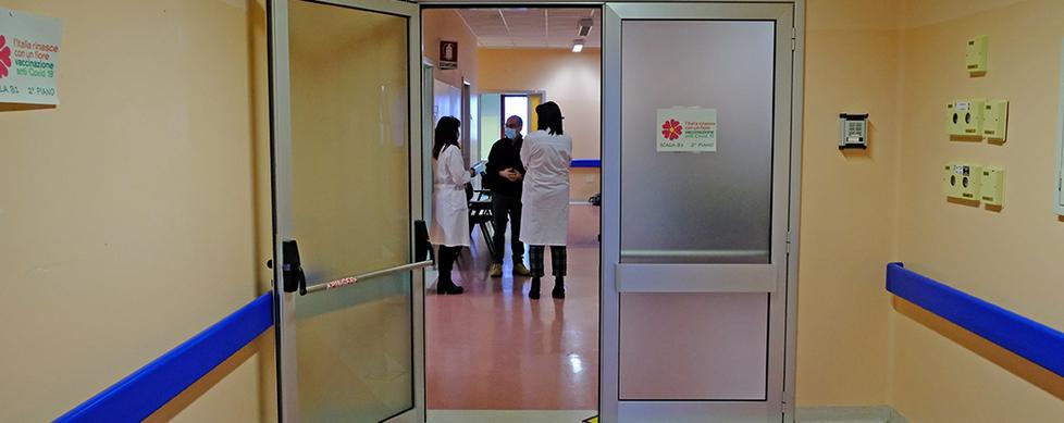 Estremamente fragili, in 44 si sono vaccinati all’ospedale di Cecina 