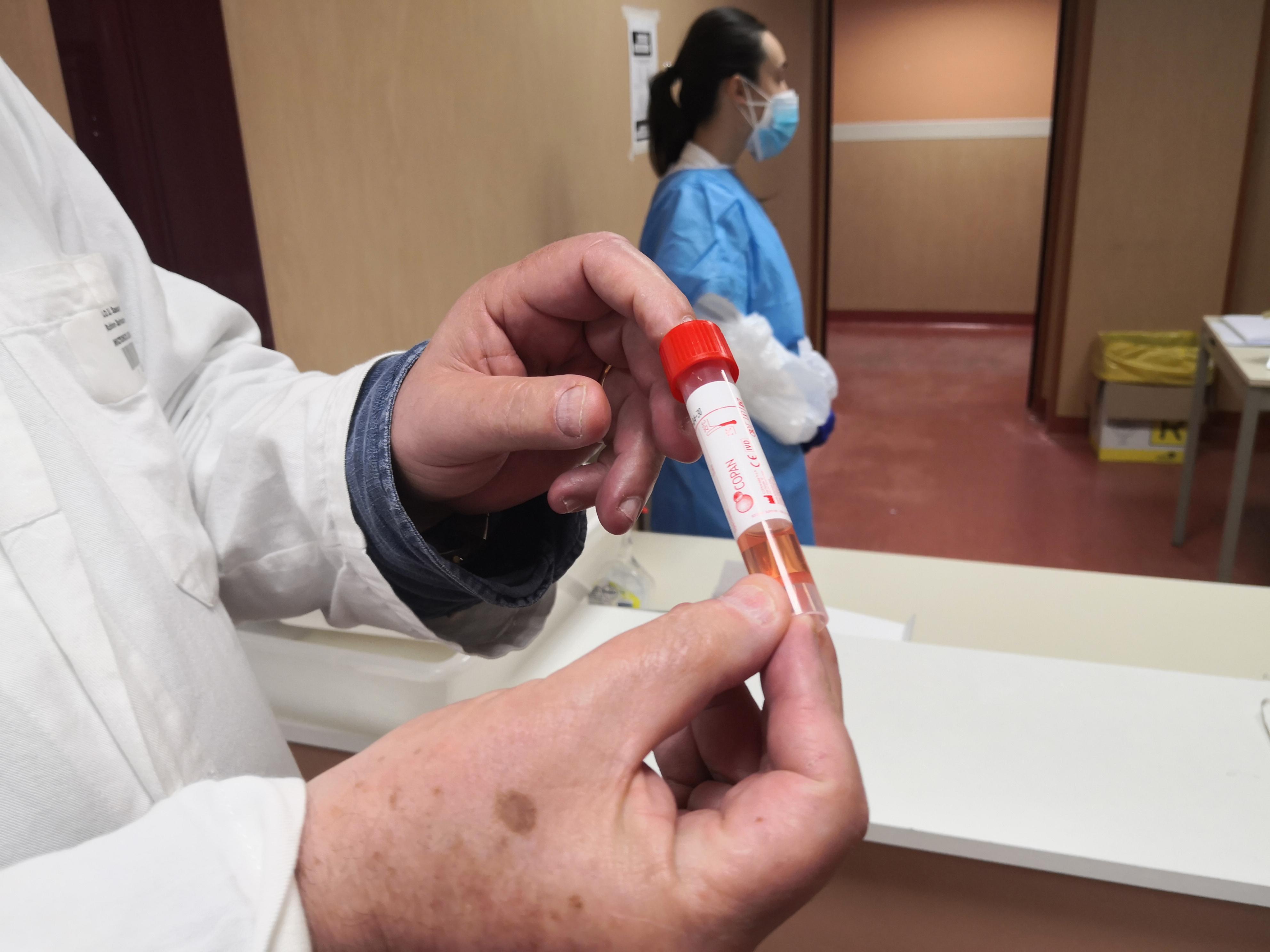 La Nuova in edicola martedì 13, Covid: mai così tante vittime da tre mesi