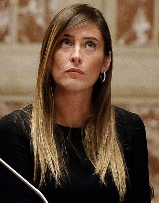 «Un milione di euro se cacciate Conte» Ma lei: «Invenzione»