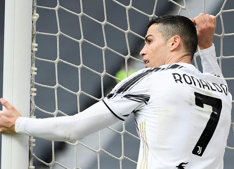 La Juve fa centro con il Genoa, CR7 sbaglia e perde le staffe 