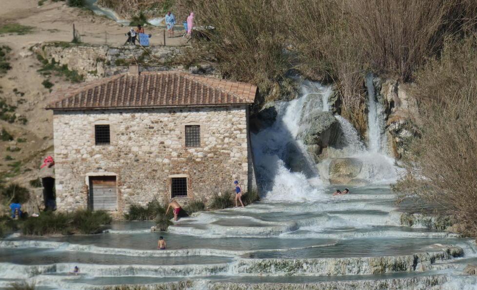 Cascatelle di Saturnia con prenotazione: sono stati già 5mila gli accesi 
