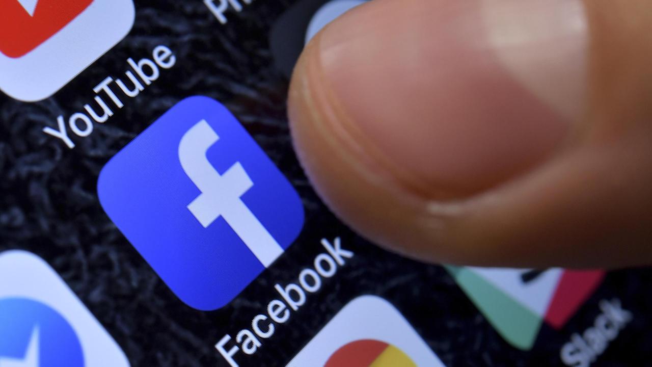 Annuncio bidone su facebook, ventenne denunciata per truffa