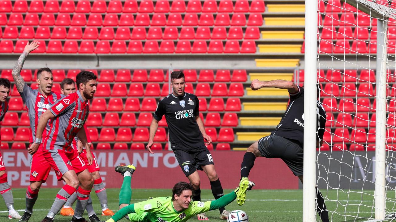 Il gol annullato a Romagnoli al 46' (foto Sestini)