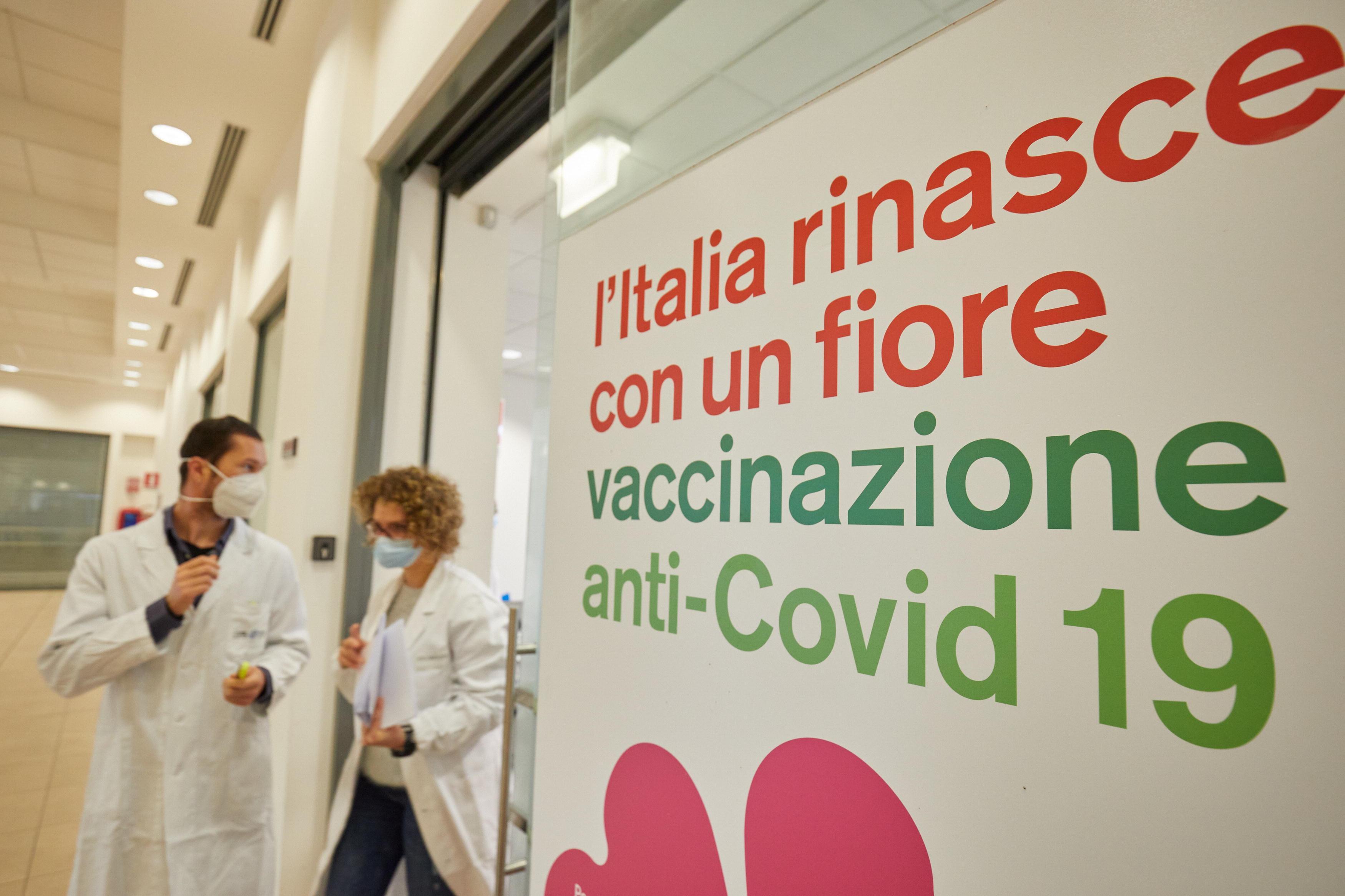 Vaccinazioni, si riparte