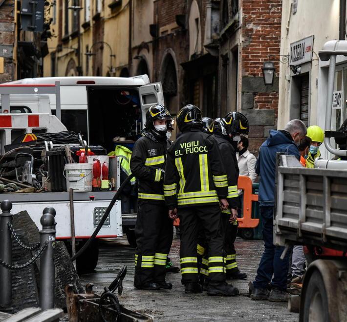 Fuga di gas in centro: evacuati sei negozi 