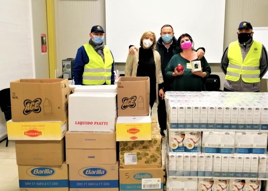 La solidarietà non si ferma I volontari la vera forza 